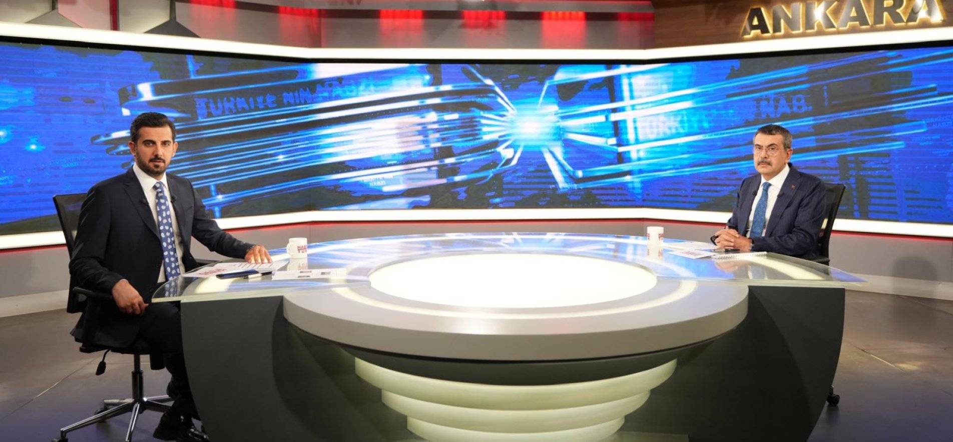 Sosyal Medyada Şov Yapma Meraklıları