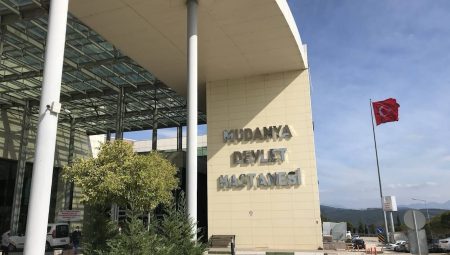 Mudanya Devlet Hastanesi’nde neler oluyor?  “Sürgün edildim” diyen cerrah,  Bakan Memişoğlu’ndan yardım istedi ! 